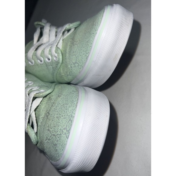 Size 8 - VANS Authentic Off The Wall Green - Picture 3 of 10